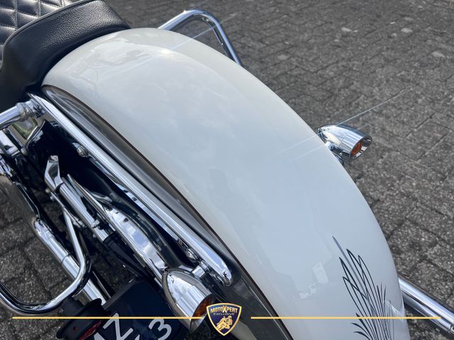 harley-davidson - deluxe--heritage-special-flstni