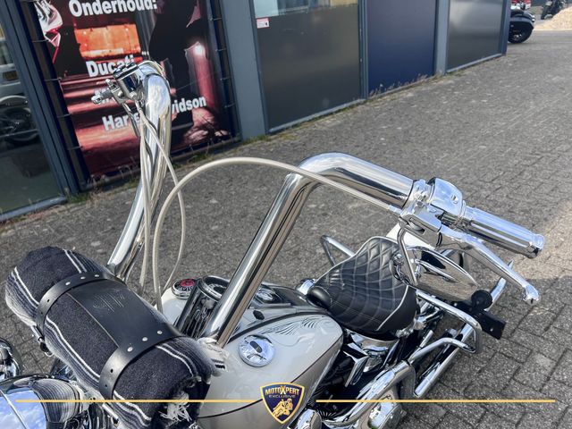 harley-davidson - deluxe--heritage-special-flstni