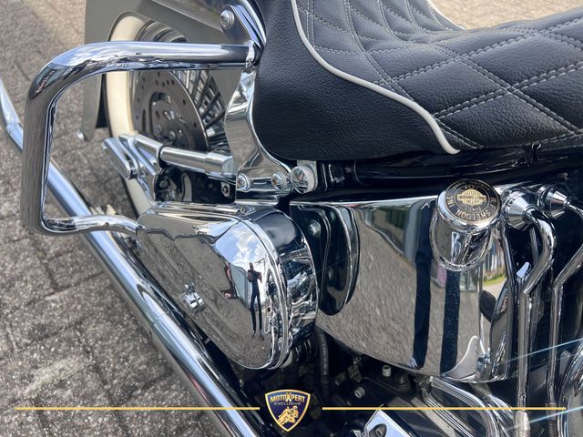 harley-davidson - deluxe--heritage-special-flstni