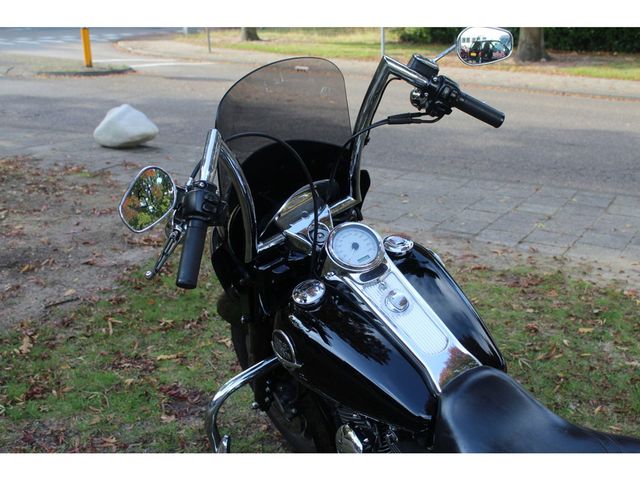 harley-davidson - road-king-classic-flhrc