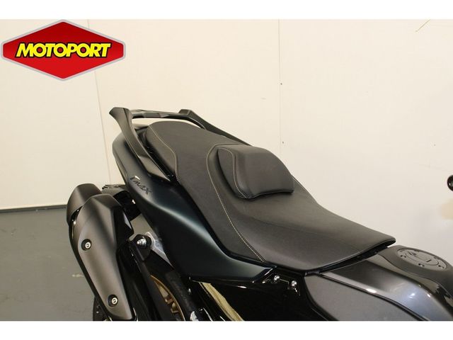 yamaha - tmax-tech-max-560