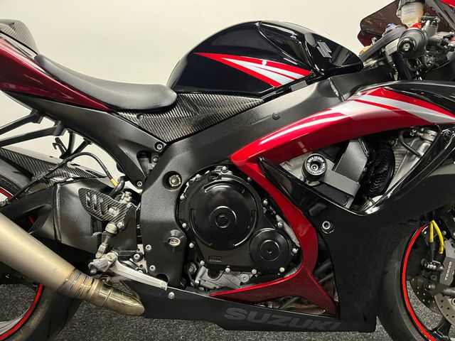 suzuki - gsx-r-750