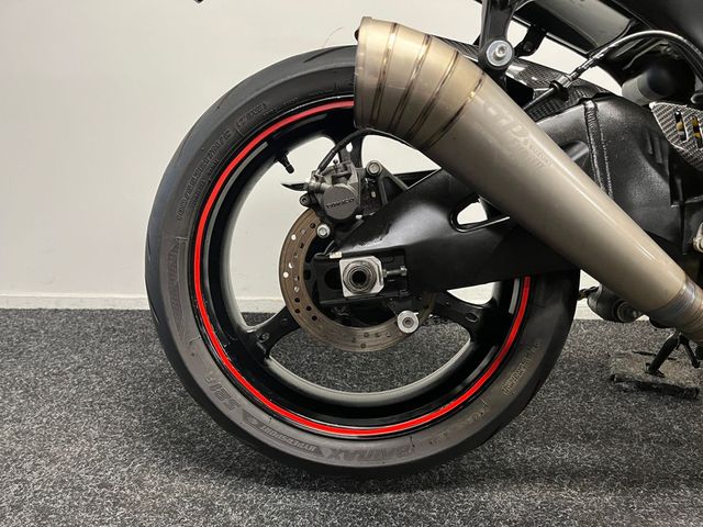 suzuki - gsx-r-750