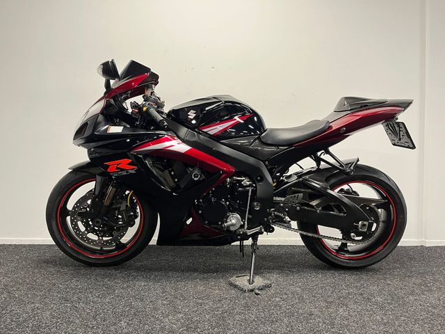 suzuki - gsx-r-750