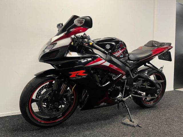 suzuki - gsx-r-750