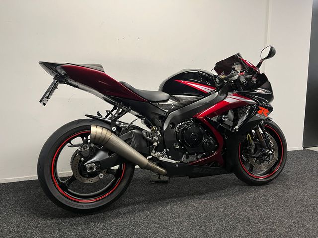 suzuki - gsx-r-750