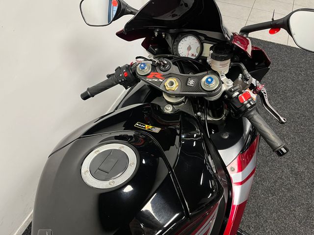 suzuki - gsx-r-750