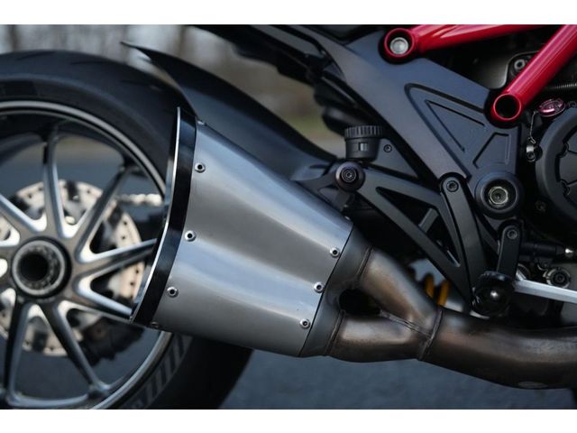 ducati - diavel