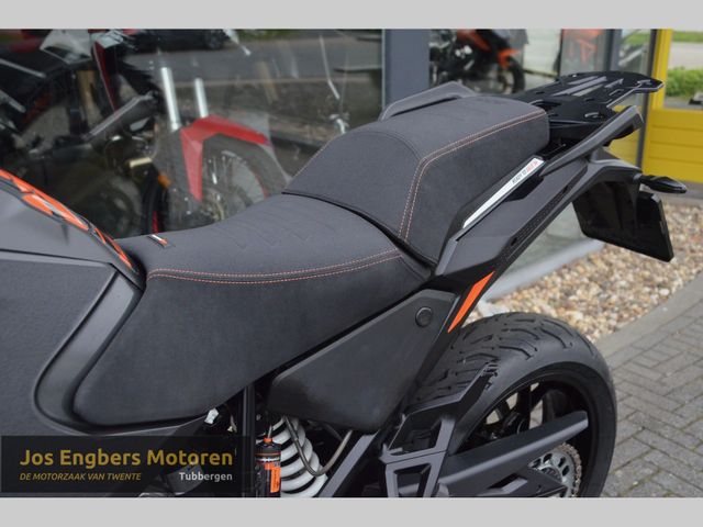 ktm - 1290-super-adventure-s