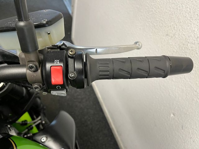 kawasaki - z-750-r