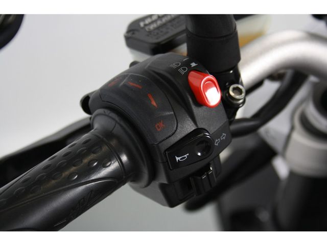 mv-agusta - brutale-800