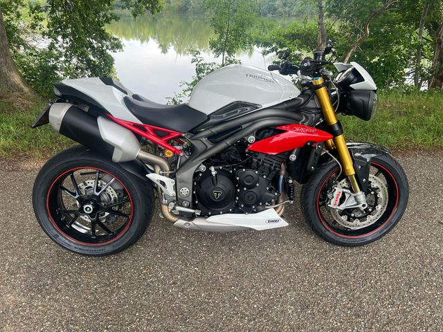 triumph - speed-triple-r