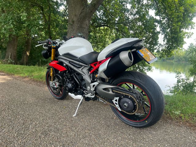 triumph - speed-triple-r