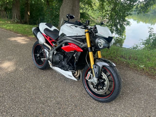 triumph - speed-triple-r