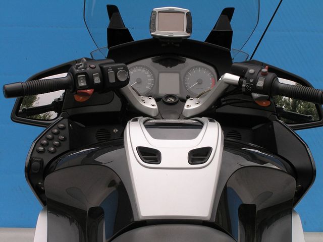 bmw - r-1200-rt