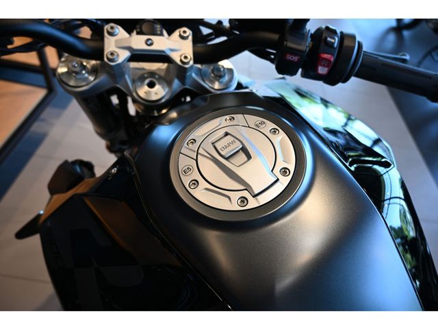 bmw - f-900-r
