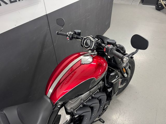 triumph - rocket-3-r