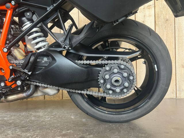 ktm - 1290-super-duke-gt