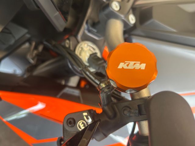 ktm - 1290-super-duke-gt