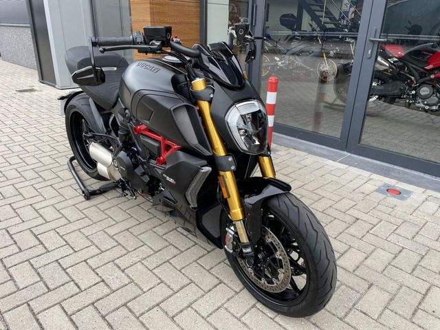ducati - diavel-1260-s
