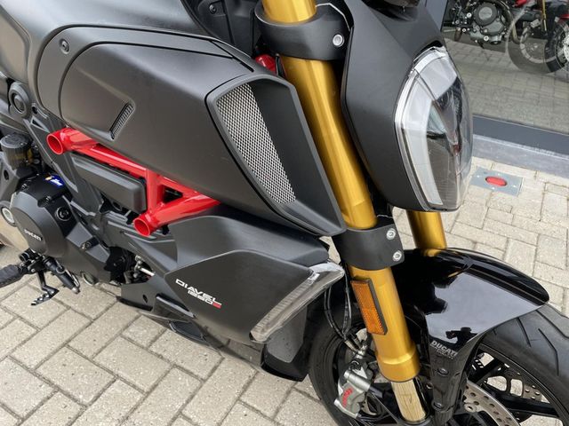 ducati - diavel-1260-s