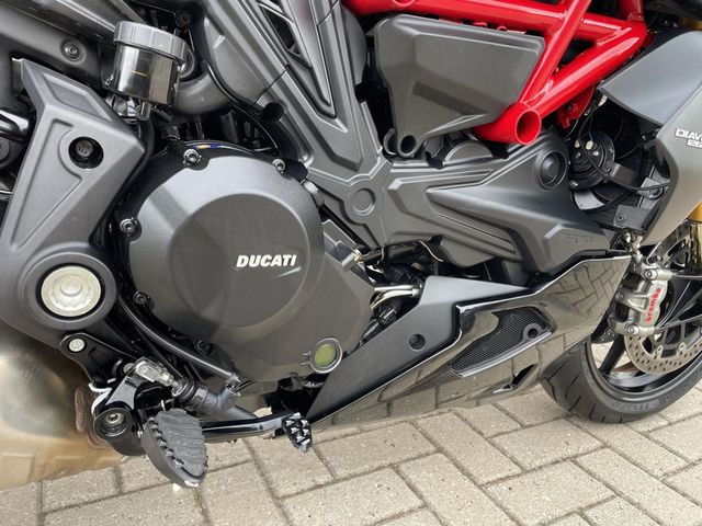 ducati - diavel-1260-s