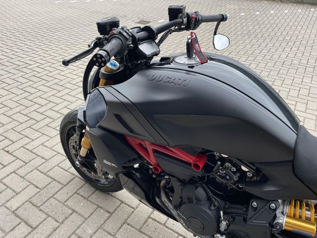 ducati - diavel-1260-s