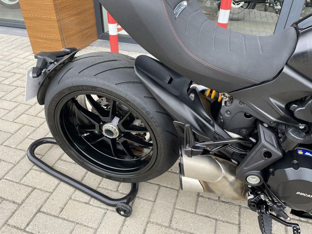 ducati - diavel-1260-s