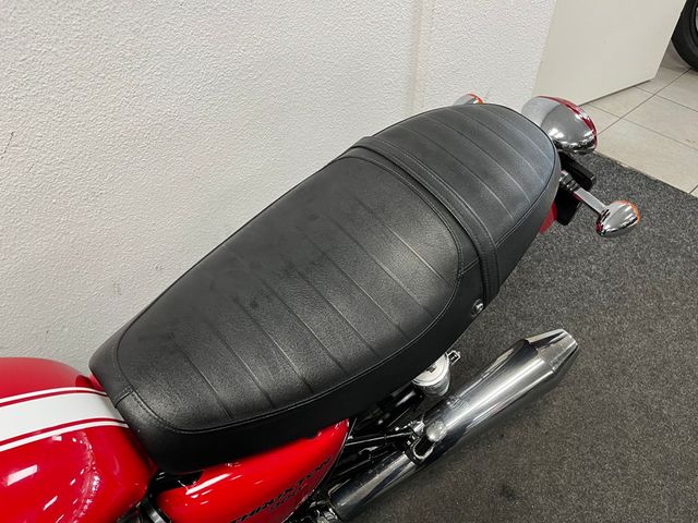 triumph - thruxton-900
