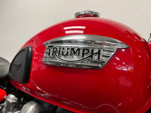 triumph - thruxton-900