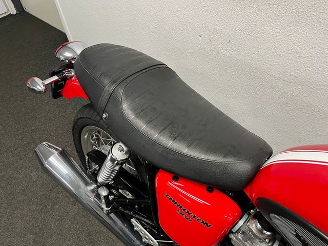 triumph - thruxton-900