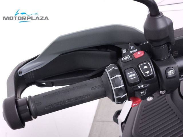 bmw - r-1300-gs-adventure