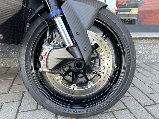ktm - 1390-super-duke-r-evo