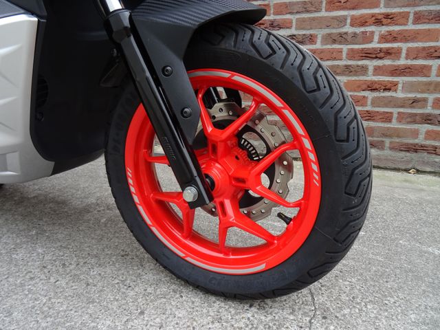 aprilia - sr-gt-200