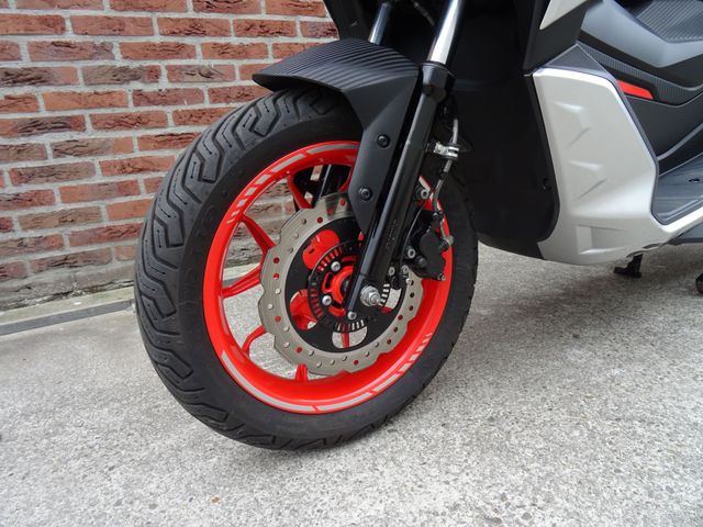 aprilia - sr-gt-200