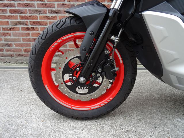 aprilia - sr-gt-200