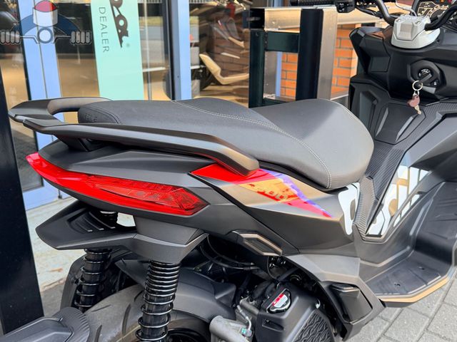 aprilia - sr-gt-200