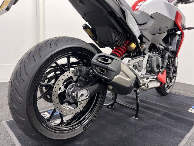 bmw - f-900-r