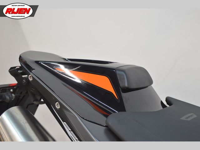 ktm - 890-duke-r