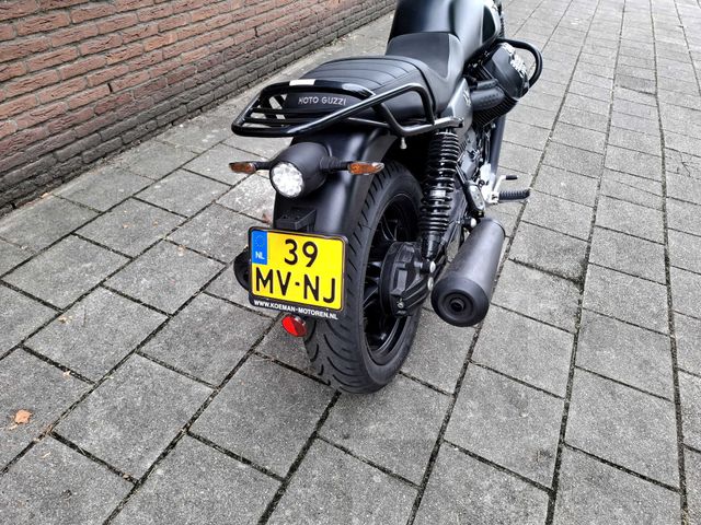 moto-guzzi - v-7-stone-850