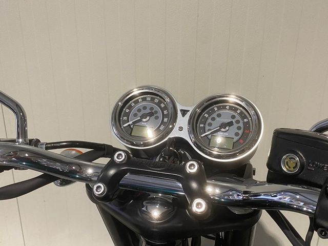 triumph - bonneville-t-120-goldline