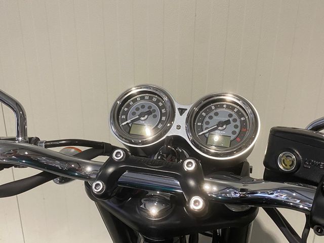 triumph - bonneville-t-120-goldline