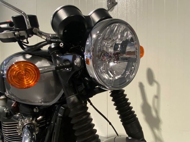 triumph - bonneville-t-120-goldline
