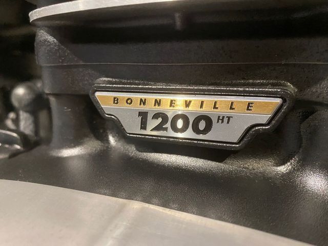 triumph - bonneville-t-120-goldline