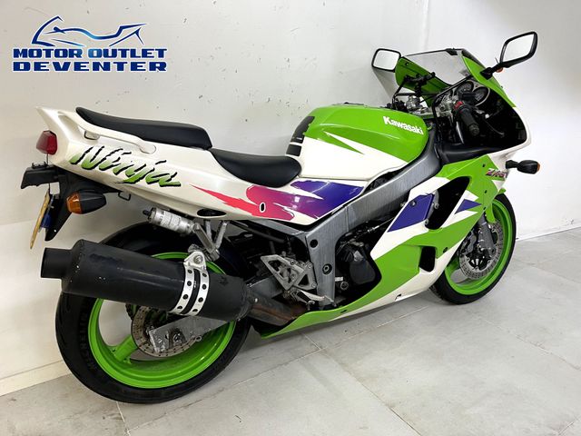 kawasaki - ninja-zx-6r
