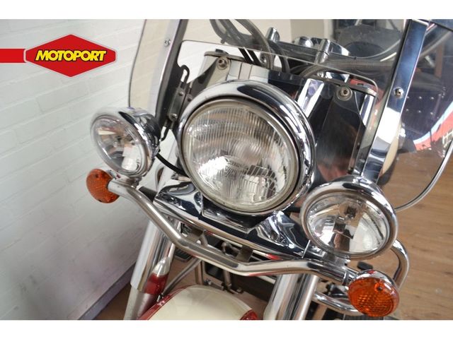 suzuki - intruder-c-1500