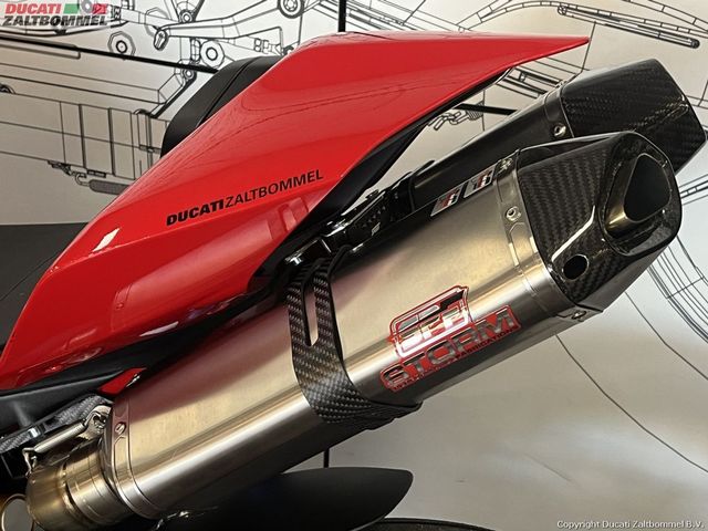 ducati - panigale-v4