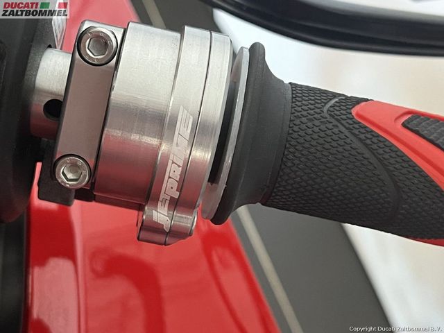 ducati - panigale-v4