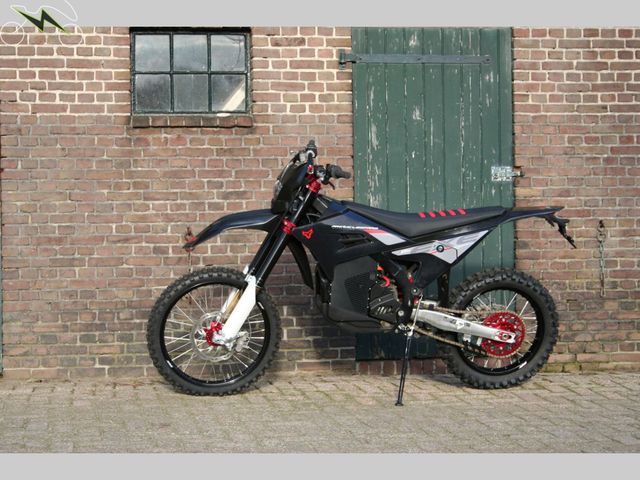 Arctic-Leopard - cheetah-exe-880