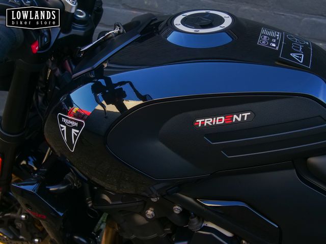 triumph - trident-800